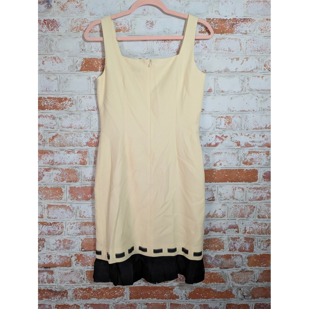 David Meister Sheath Dress Womens 4 Cream Wool Black Pleated Hem Bow Cocktail - Picture 2 of 6